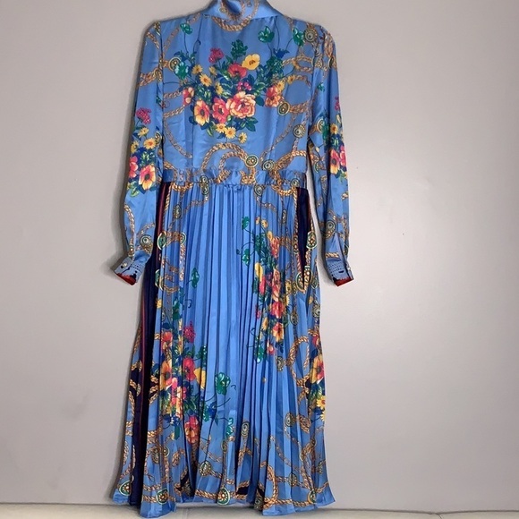 Dalia MacPhee pleated floral long sleeve midi dress powder blue print medium new - Picture 6 of 10